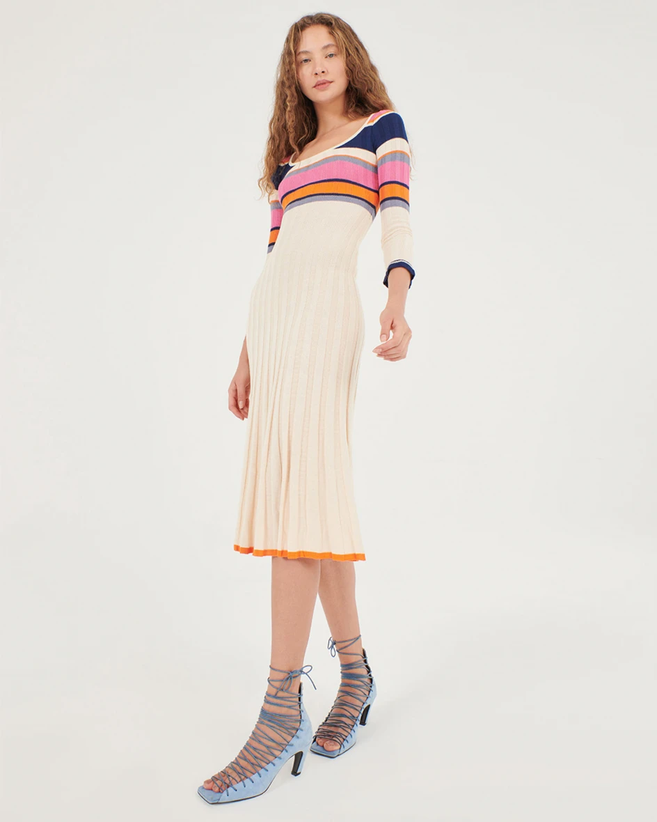 Kaia Strickkleid Beige 5 Kaia Strickkleid Beige – Bild 3