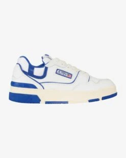 Sneaker Blau